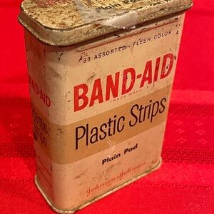 '60's Vintage Band-Aid Tin Johnson & Johnson Empty